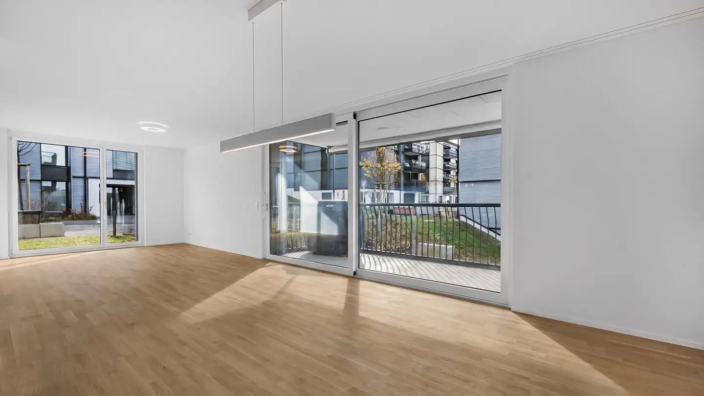 Apartment for sale - 6037 Root - Photo 2