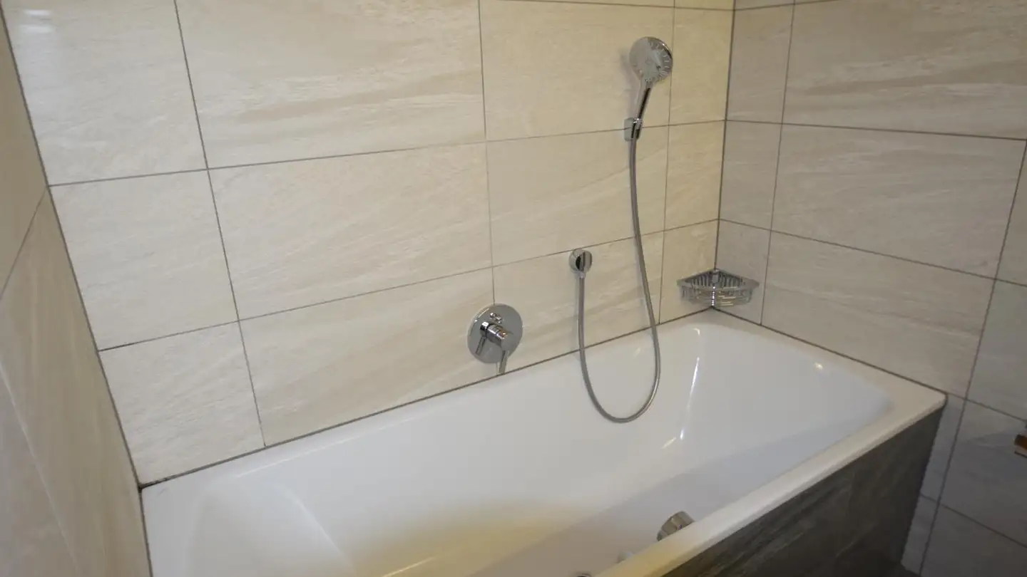 Attic flat for rent - Rue Des Longs Champs 51, 2854 Bassecourt - Photo 4