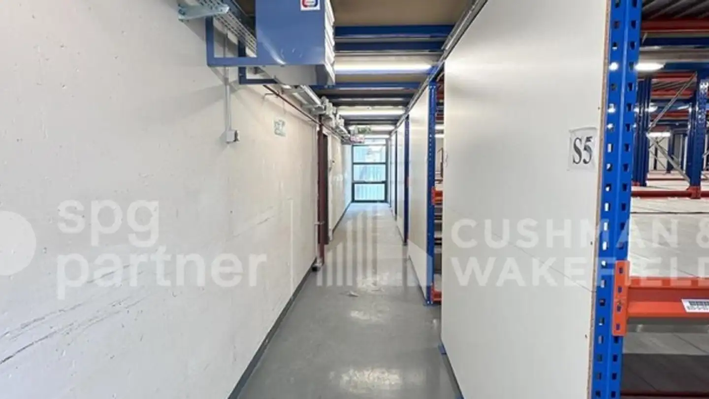 Storage space for rent - Route Des Jeunes 51, 1227 Carouge GE