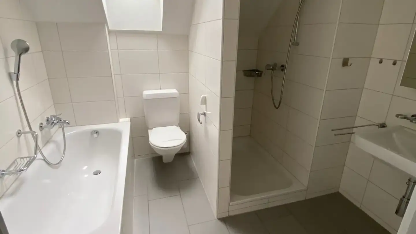 Attic flat for rent - Oberdorfstrasse 1, 8478 Thalheim an der Thur - Photo 3