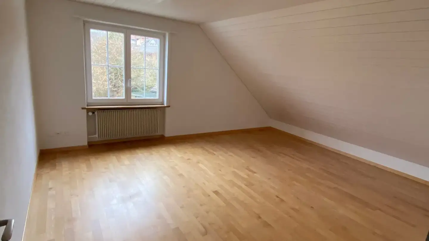 Attic flat for rent - Oberdorfstrasse 1, 8478 Thalheim an der Thur - Photo 4