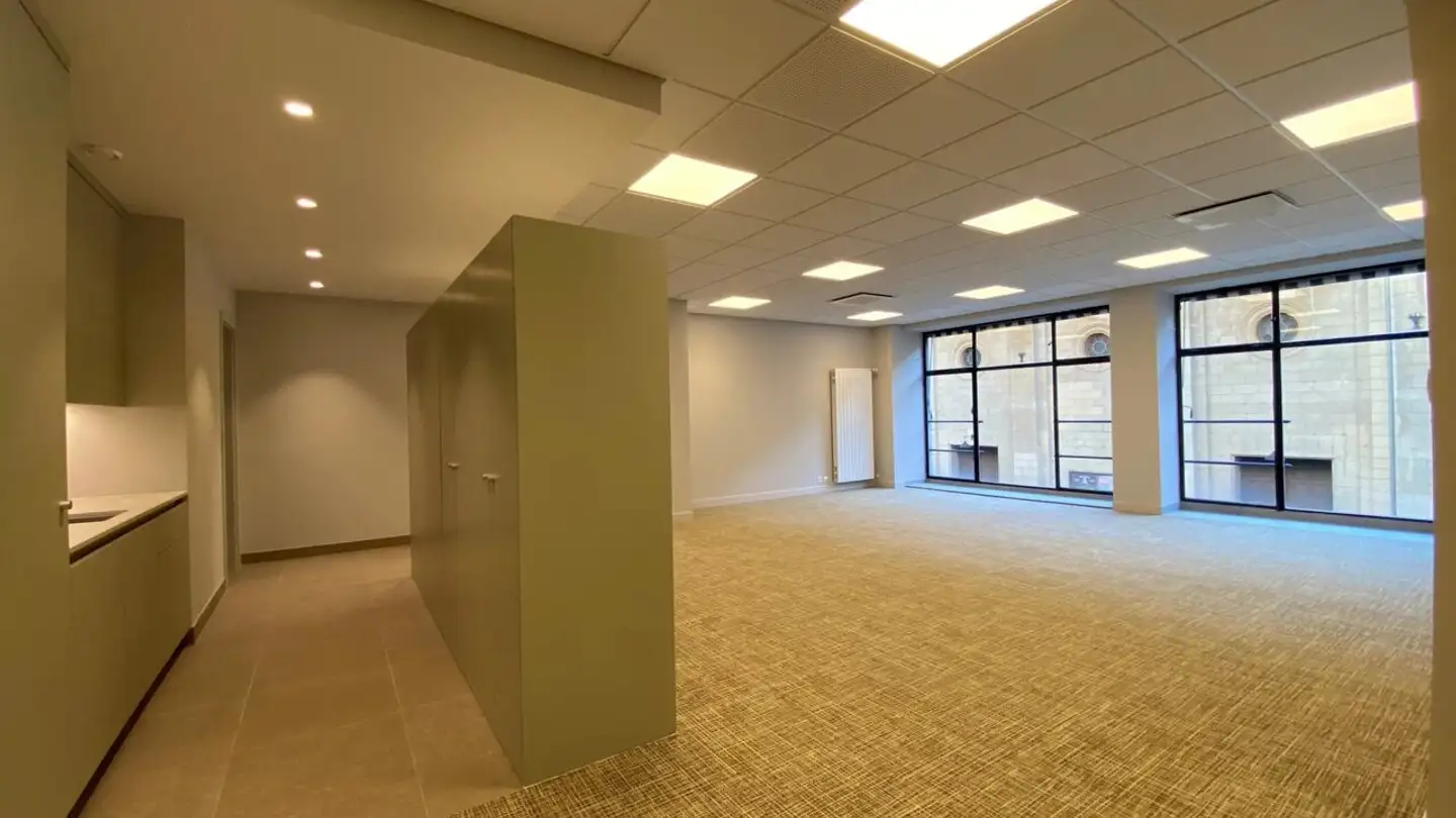 Office space for rent - Rue Du Marché (Les Rues Basses), 1204 Genève - Photo 2