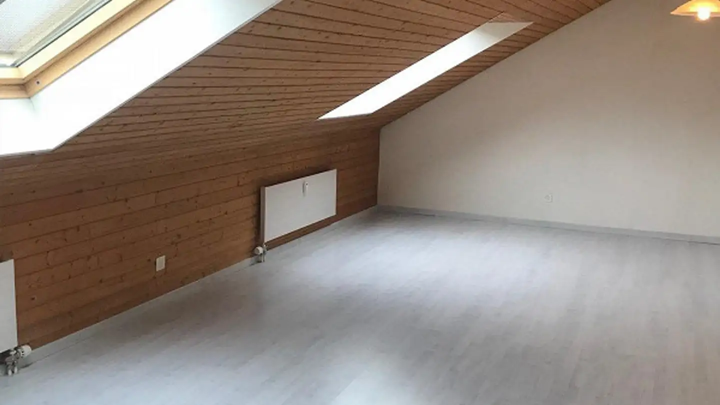 Penthouse for rent - Hagenstrasse 5, 3665 Wattenwil