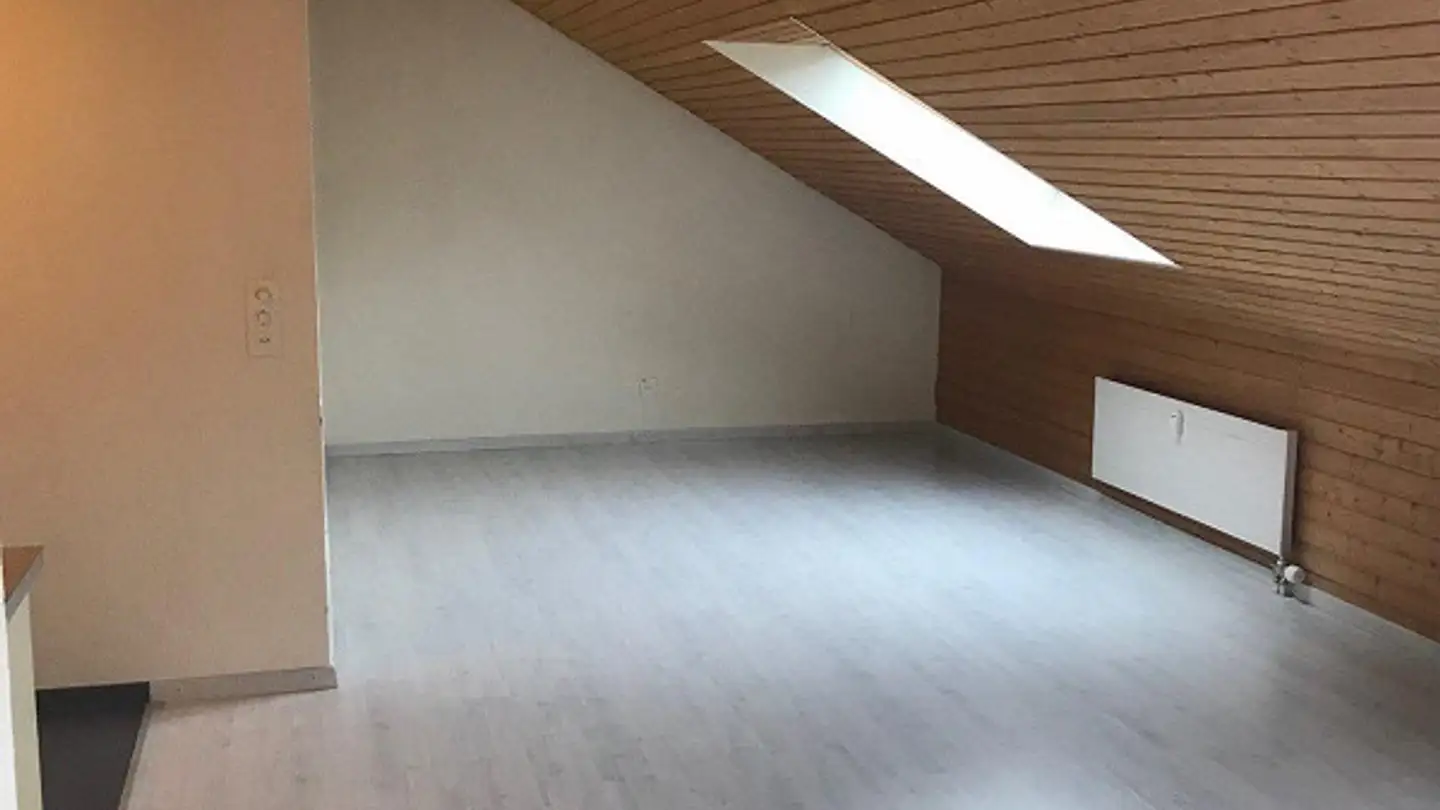 Penthouse for rent - Hagenstrasse 5, 3665 Wattenwil - Photo 2