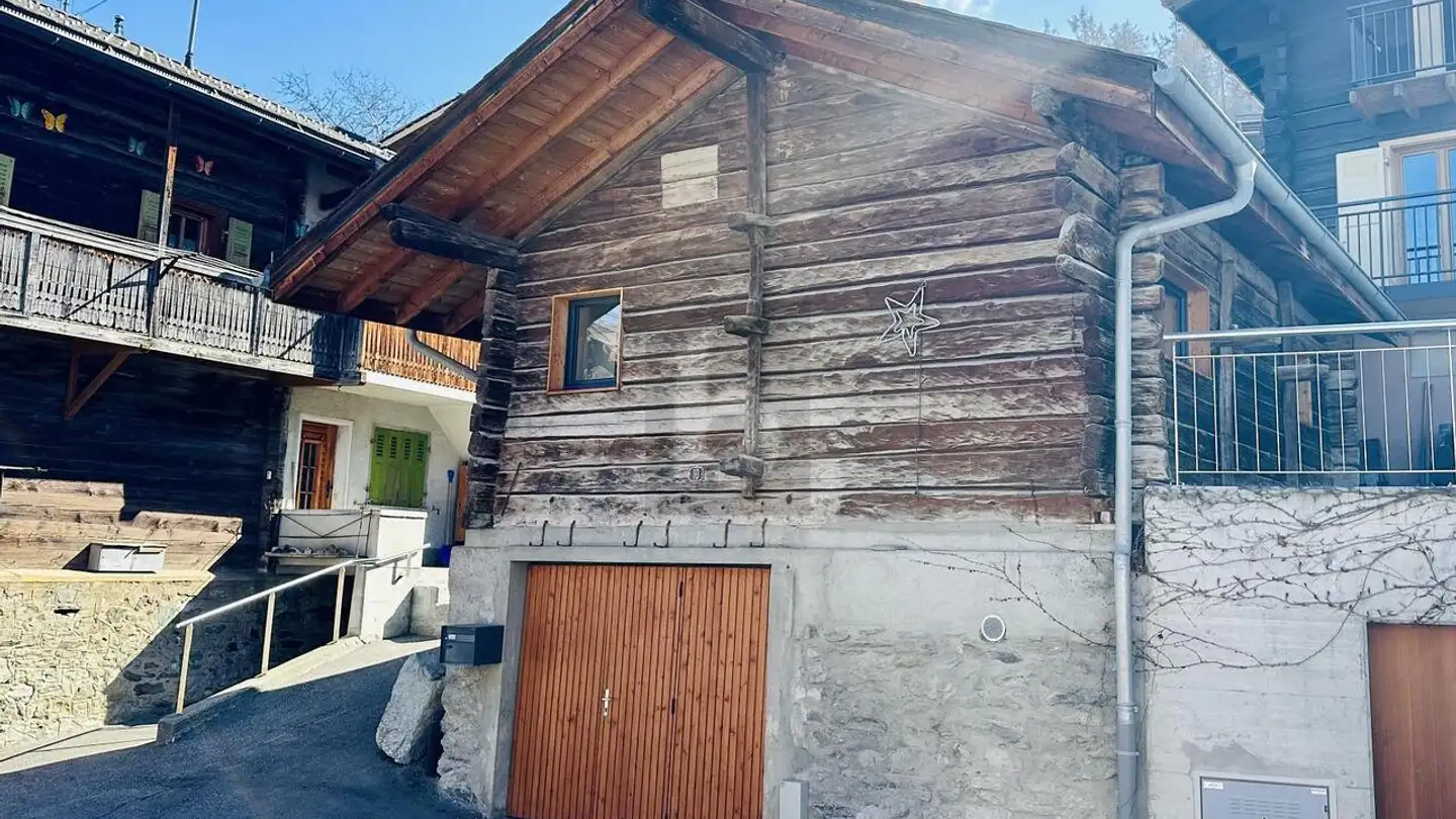 Chalet for sale - 1973 Nax