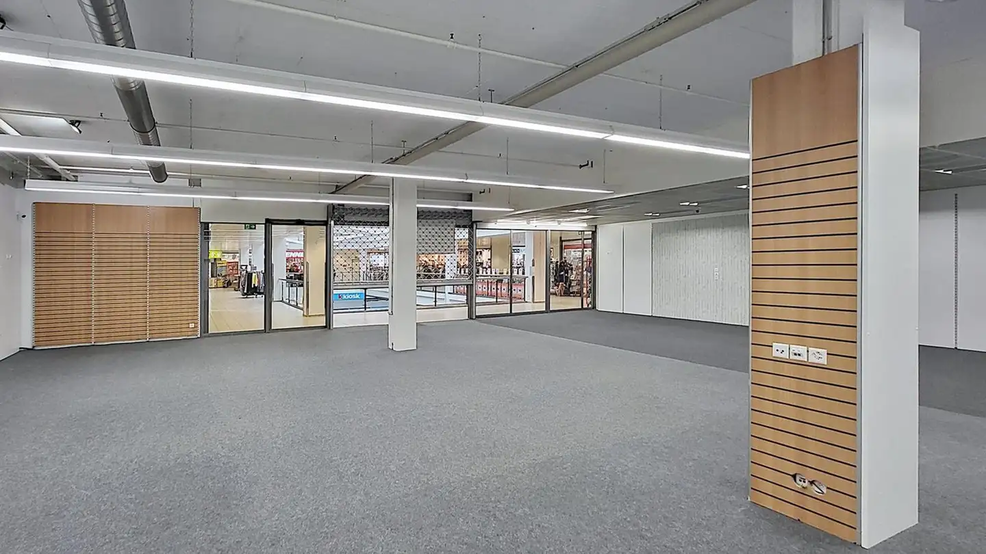 Shop for rent - Burgerfeldstrasse 15, 8730 Uznach - Photo 3