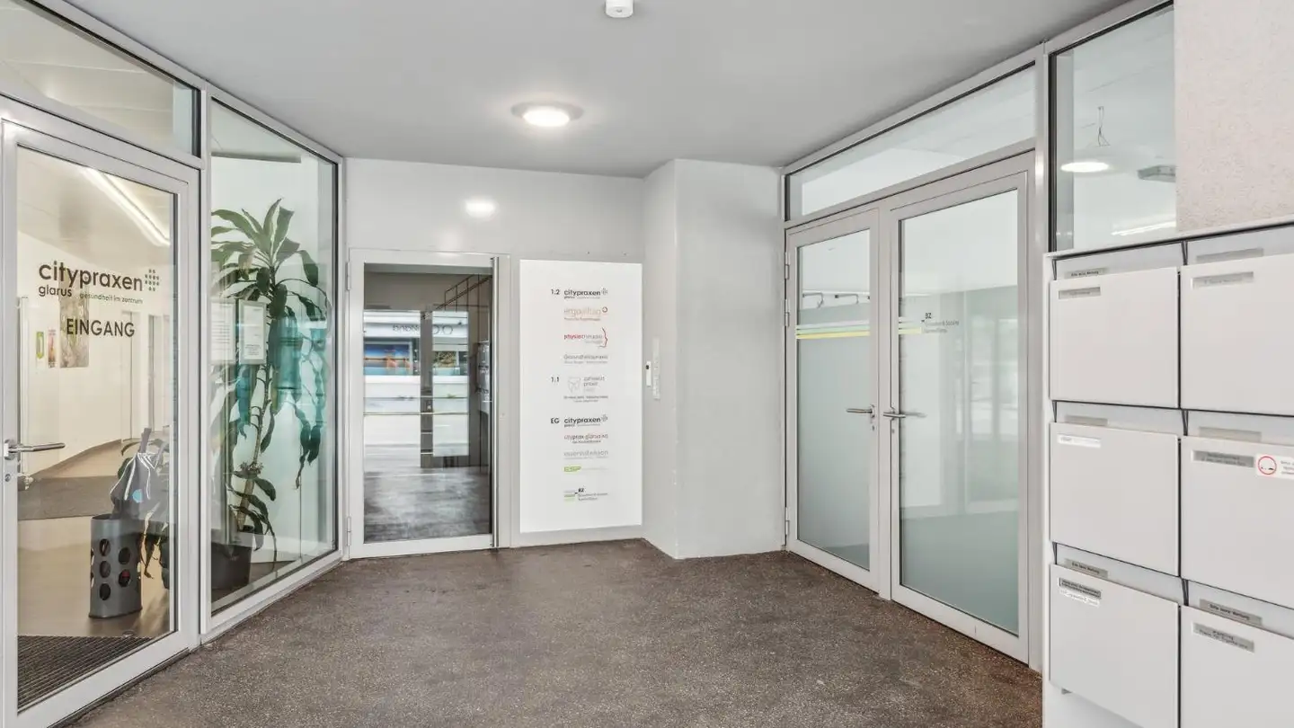 Office space for rent - Hauptstrasse 48, 8750 Glarus - Photo 2