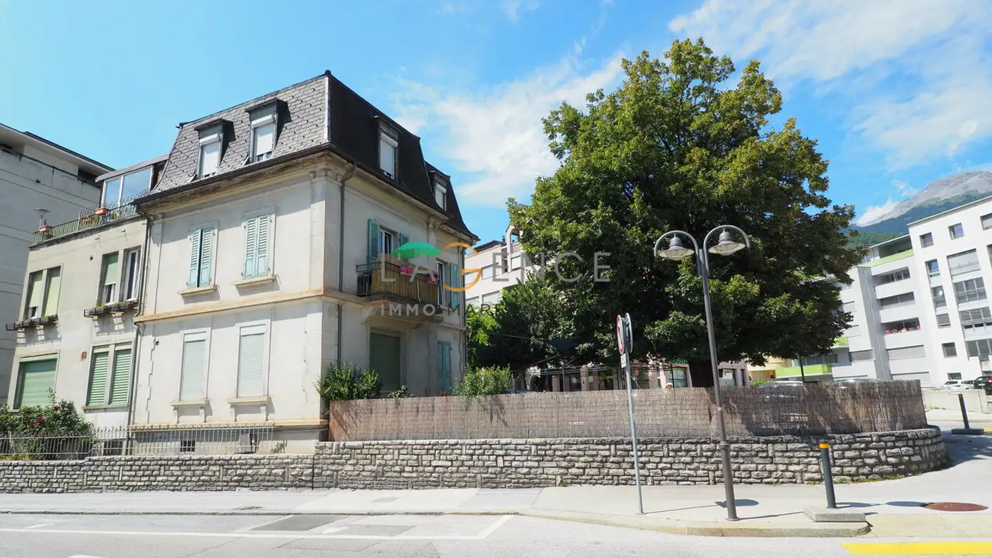 Residential building for sale - Sierre, 3960 Sierre