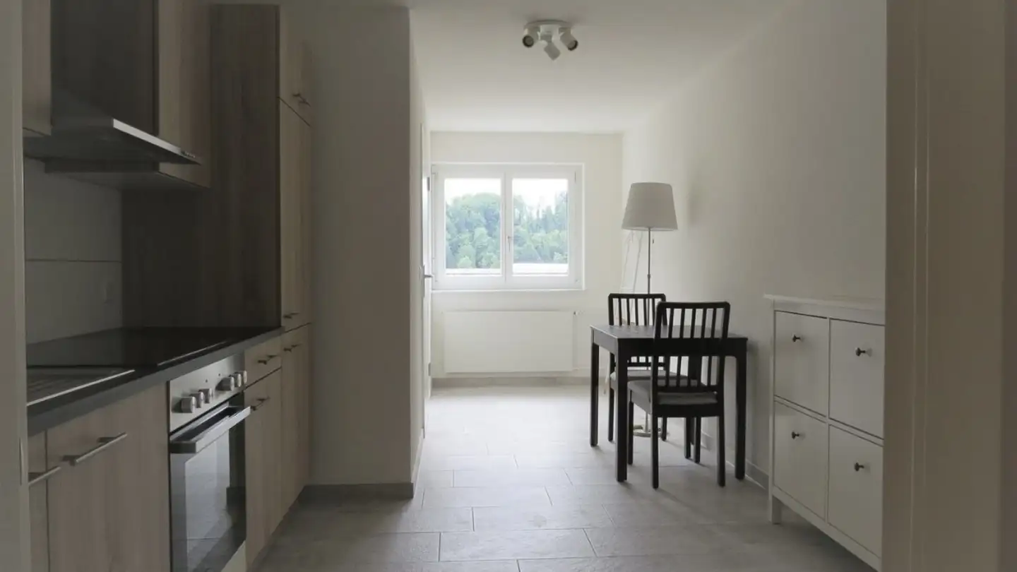 Appartement à louer - 8143 Stallikon