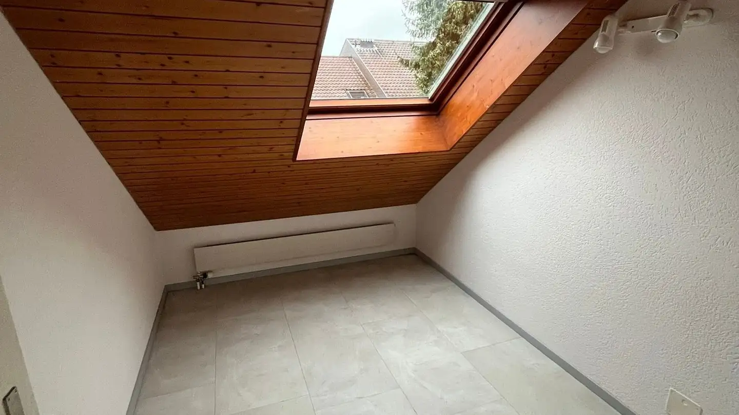 Dachgeschosswohnung mieten - Winkelmatt 1, 4225 Brislach - Foto 4