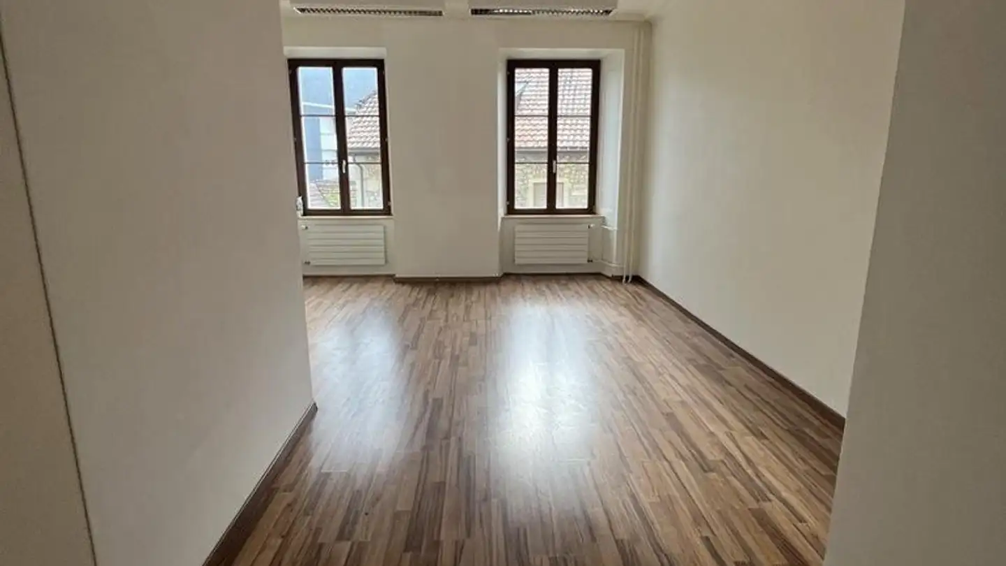 Commercial for rent - Rue Francillon 30, 2610 St-Imier - Photo 2