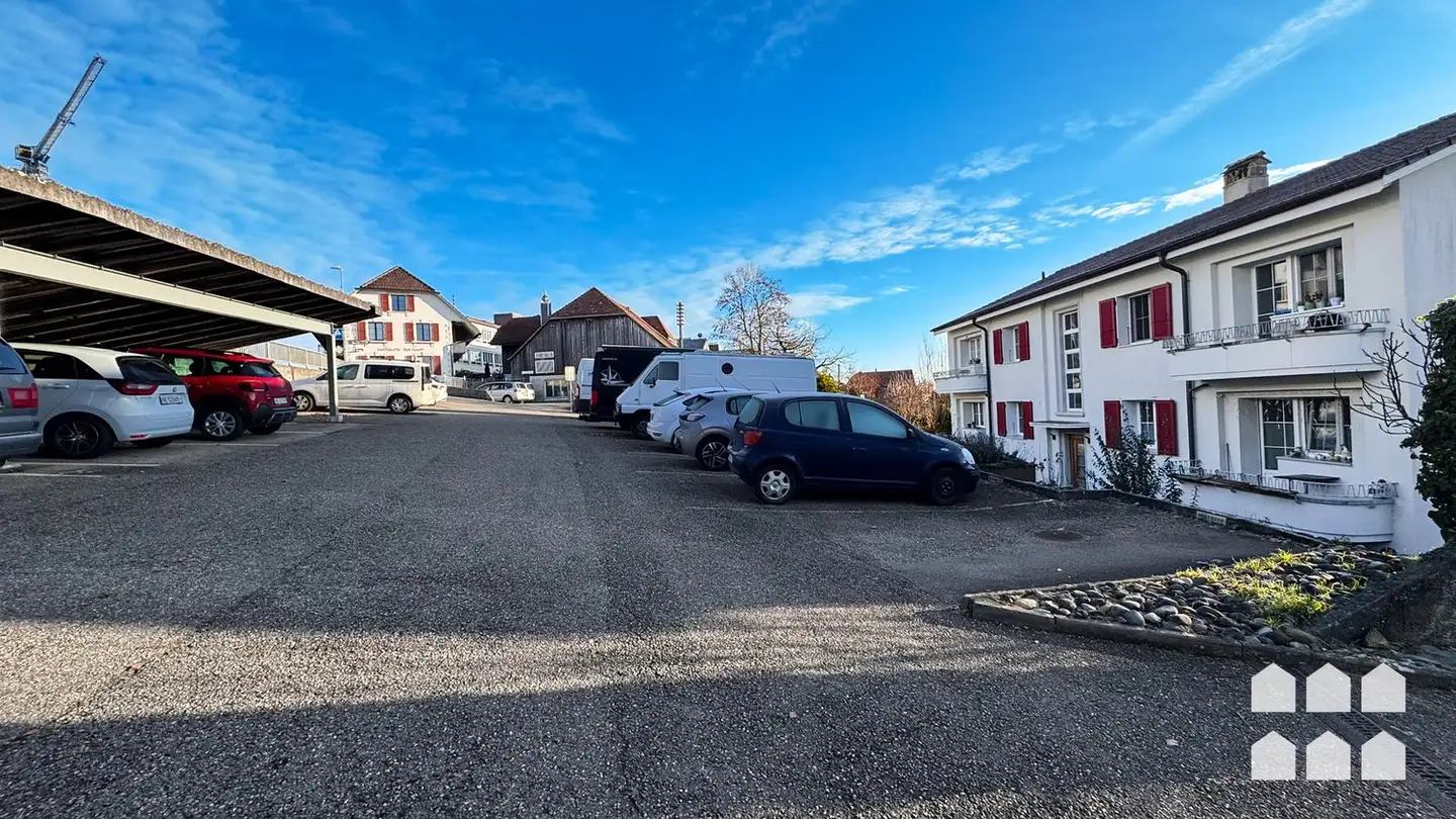 Parkplatz im Freien mieten - Rebenweg 2, 2575 Täuffelen