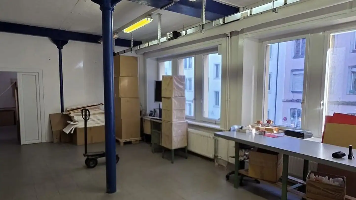 Bureau à vendre - Rue De La Serre 91, 2300 La Chaux-de-Fonds