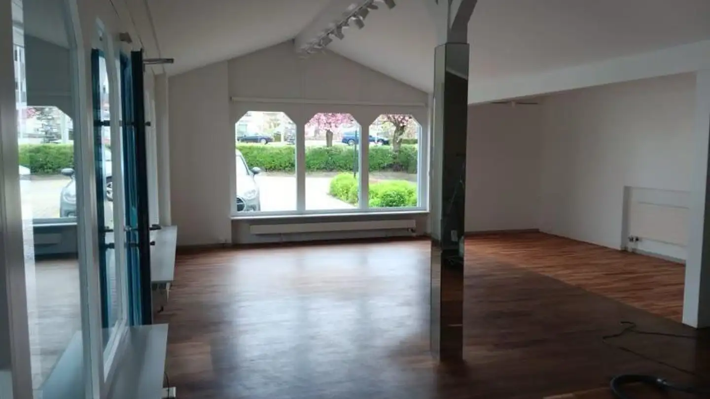 Commerciale in affitto - Dorfstrasse 75, 8424 Embrach - Foto 3
