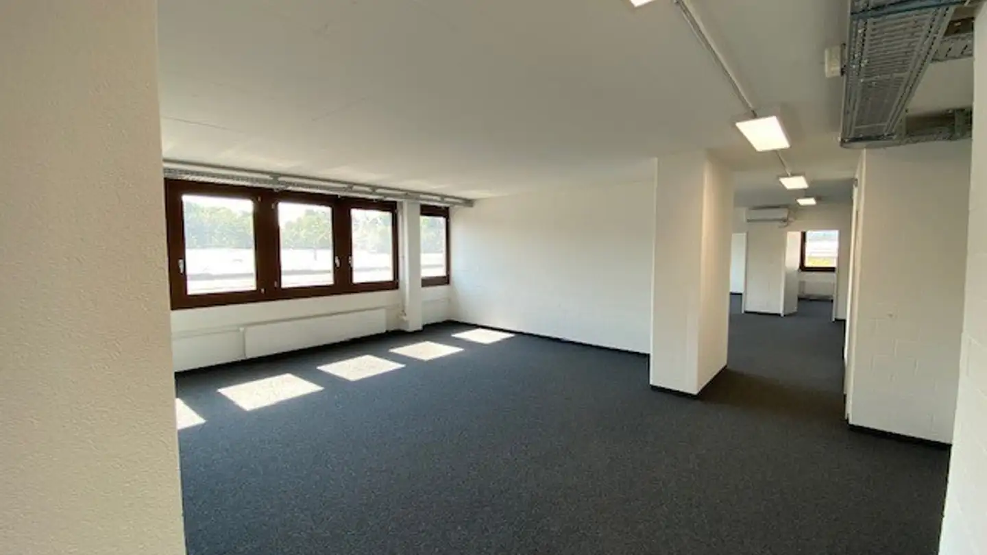 Office space for rent - Brandholzweg 2, 8304 Wallisellen - Photo 3