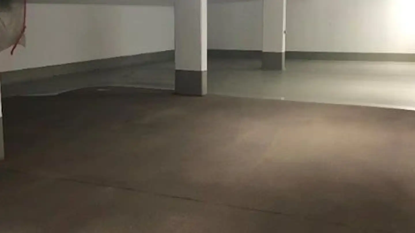Underground parking space for rent - Fluhmattstrasse, 6004 Luzern