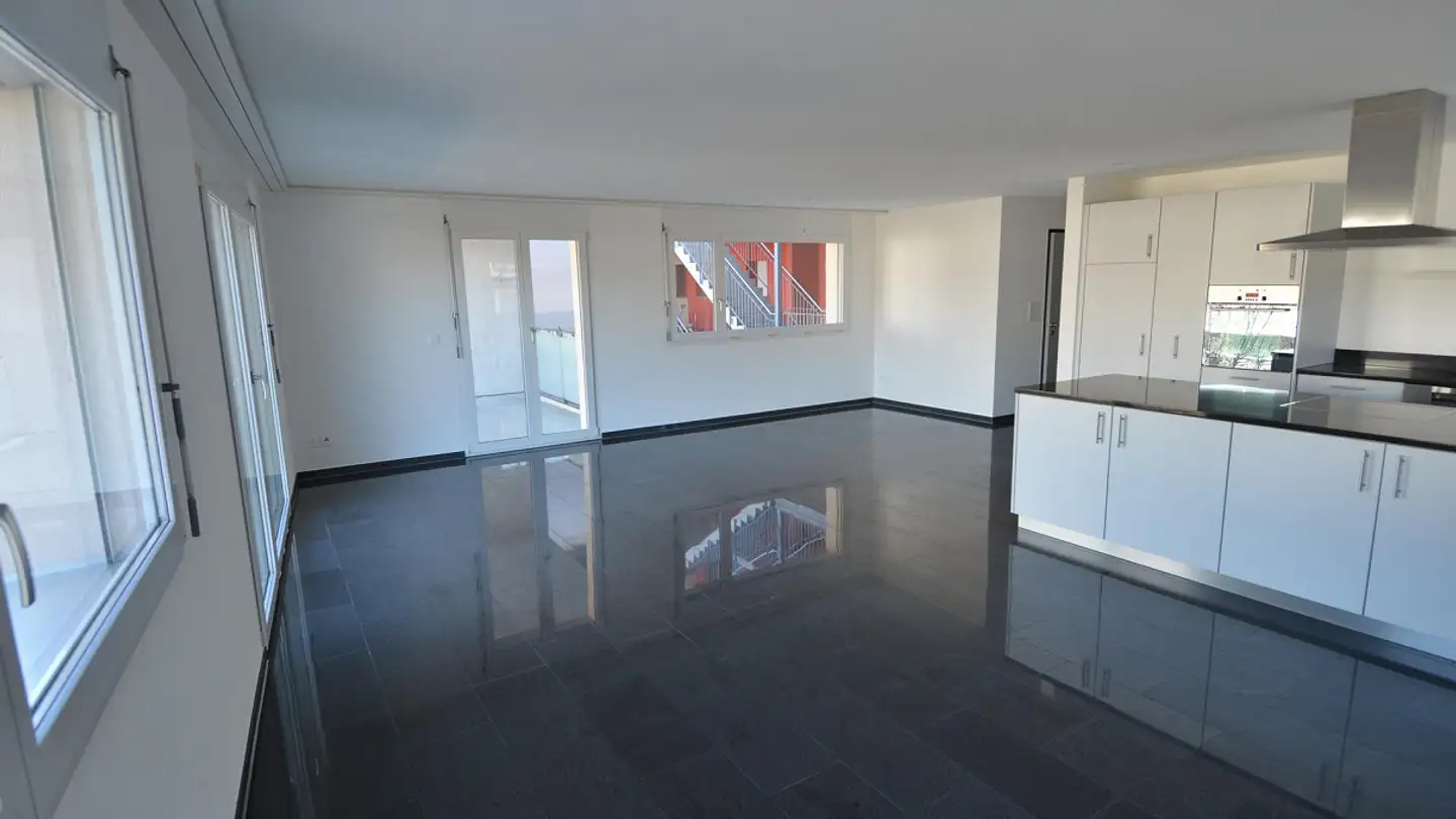 Apartment for rent - Zürcherstrasse 18, 8854 Siebnen - Photo 2