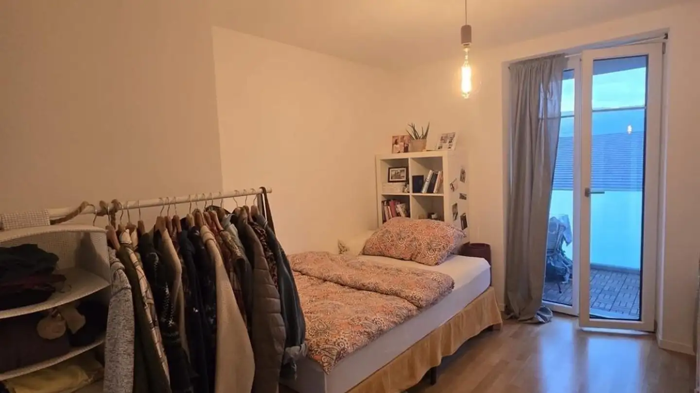 Single room for rent - Untere Bahnhofstrasse 4, 8640 Rapperswil SG