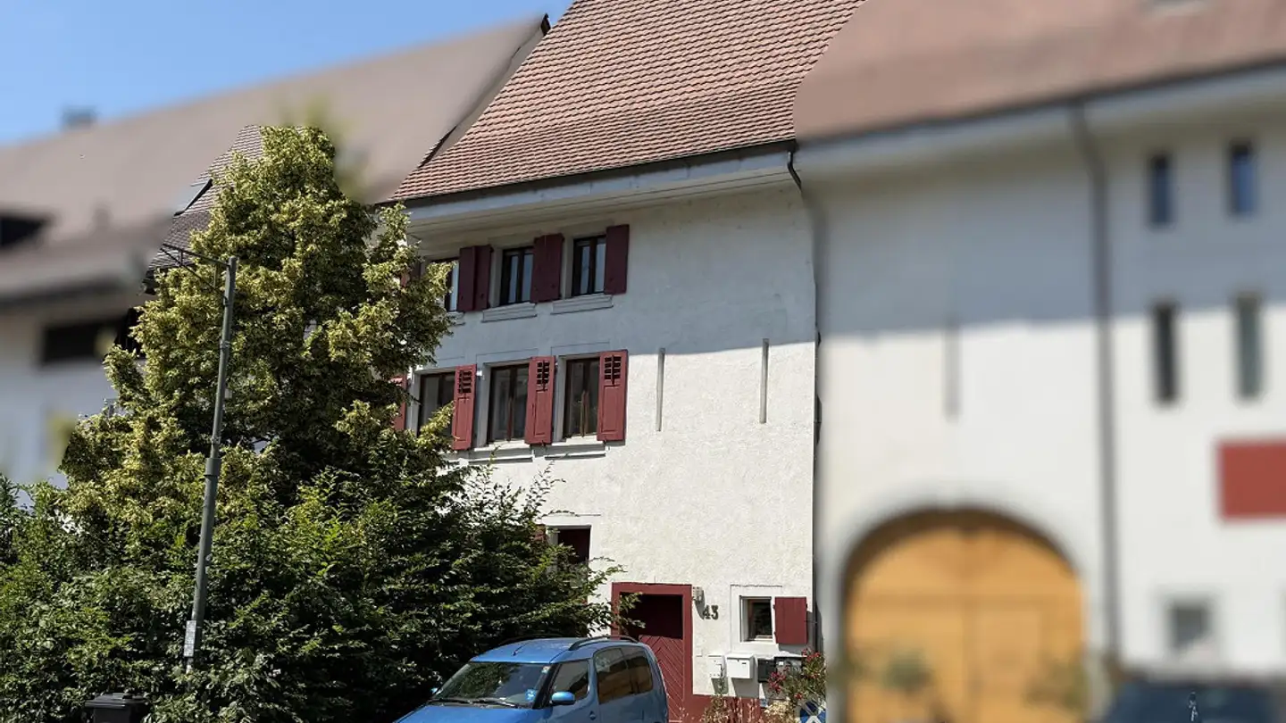 Residential building for sale - Hauptstrasse 43, 4133 Pratteln