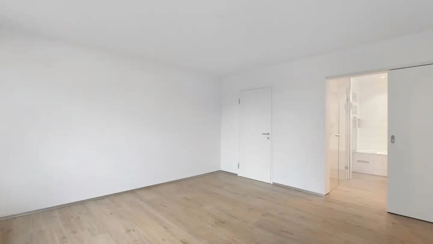 Apartment for rent - Schwerzenbachstrasse 38, 8117 Fällanden - Photo 4