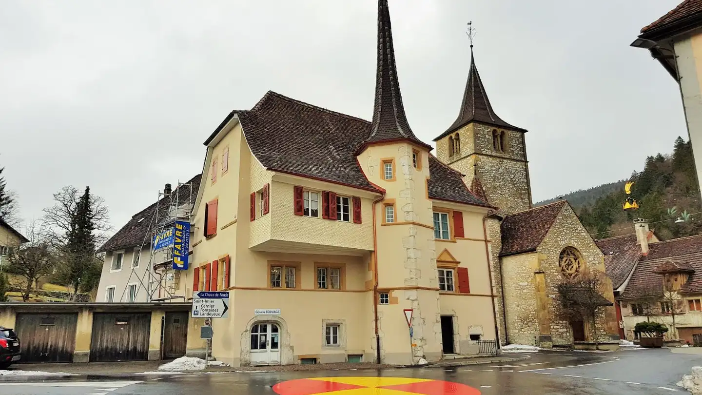 Gewerbe mieten - Place De La Collégiale 2, 2042 Valangin