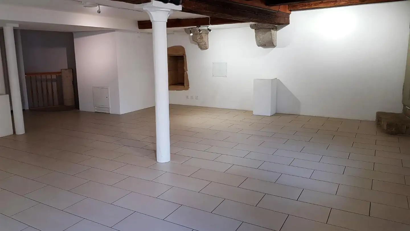 Gewerbe mieten - Place De La Collégiale 2, 2042 Valangin - Foto 3