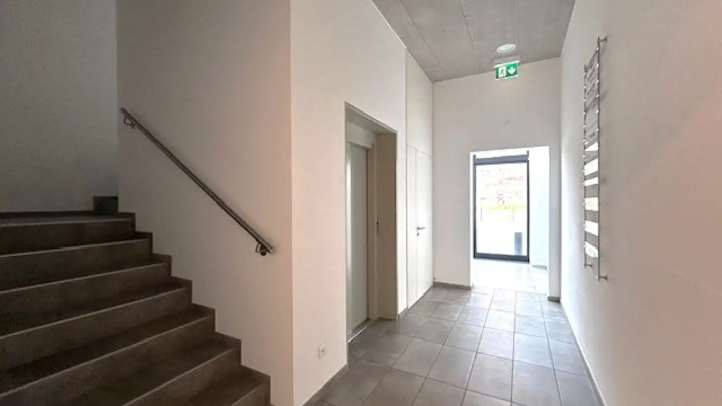 Spazio ufficio in affitto - Via Quatorta, 6533 Lumino - Photo 3