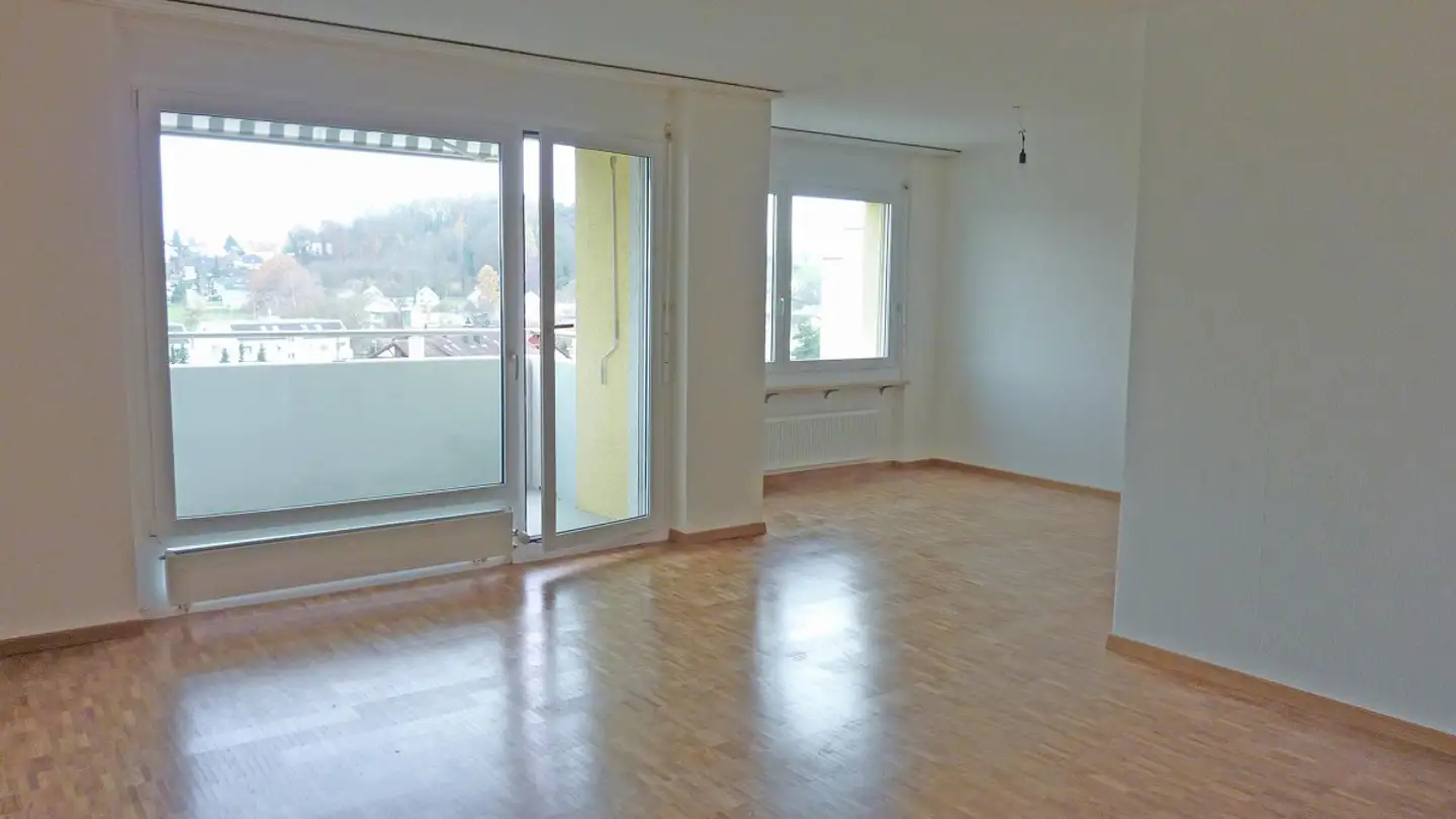 Wohnung mieten - Im Guet 6, 8172 Niederglatt ZH - Foto 2