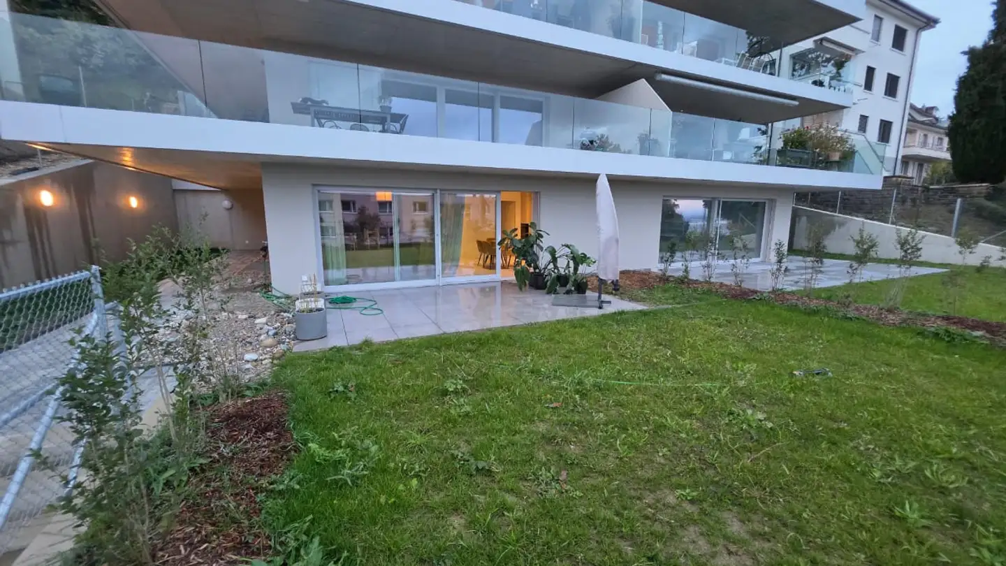Appartamento in affitto - Avenue Des Alpes 41, 2000 Neuchâtel