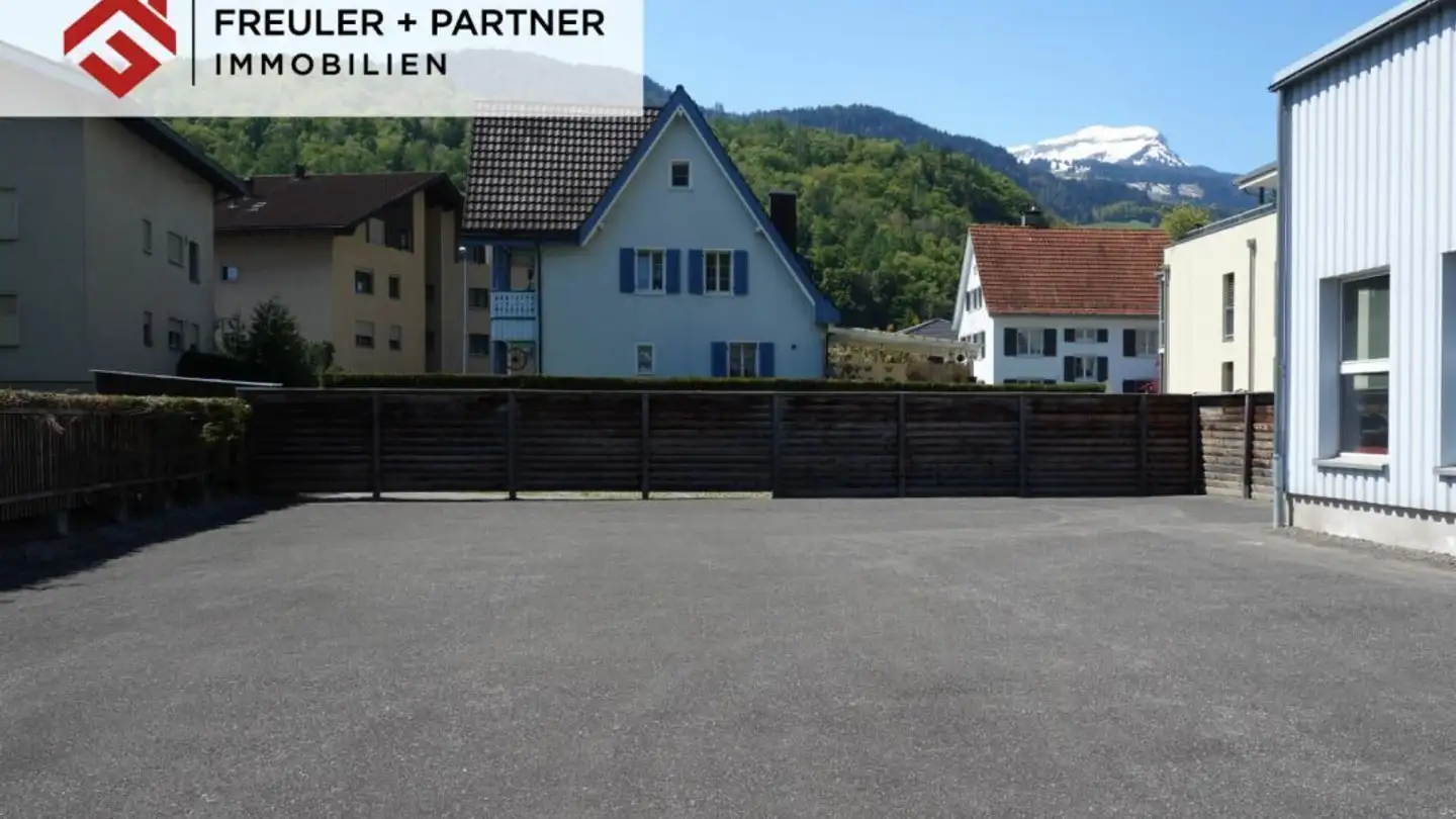 Parkplatz im Freien mieten - Bahnweg, 8887 Mels