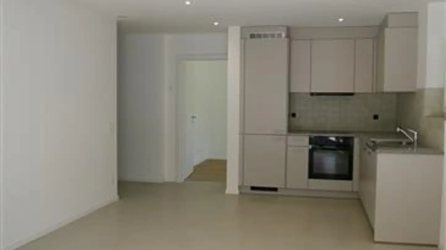 Appartamento in vendita - Villaggio Del Sole, 6988 Ponte Tresa - Photo 2