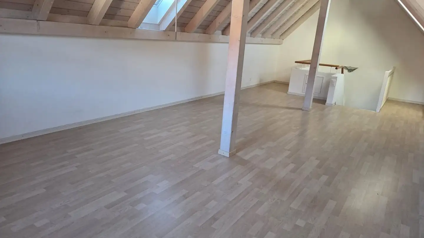 Attic flat for rent - Tulpenweg 4, 8107 Buchs ZH - Photo 2