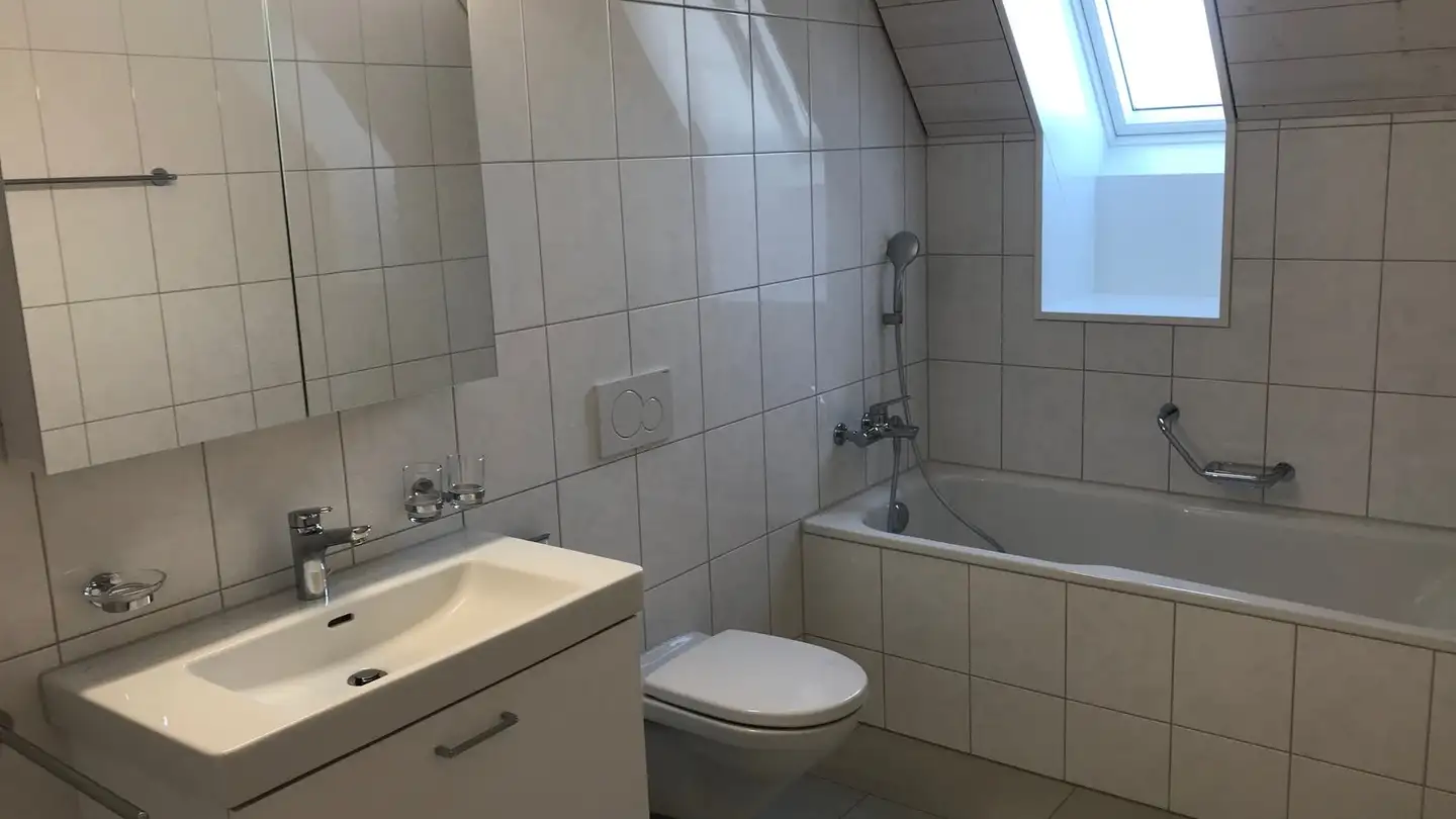 Attique à louer - Murtenstrasse 28, 3203 Mühleberg - Photo 4