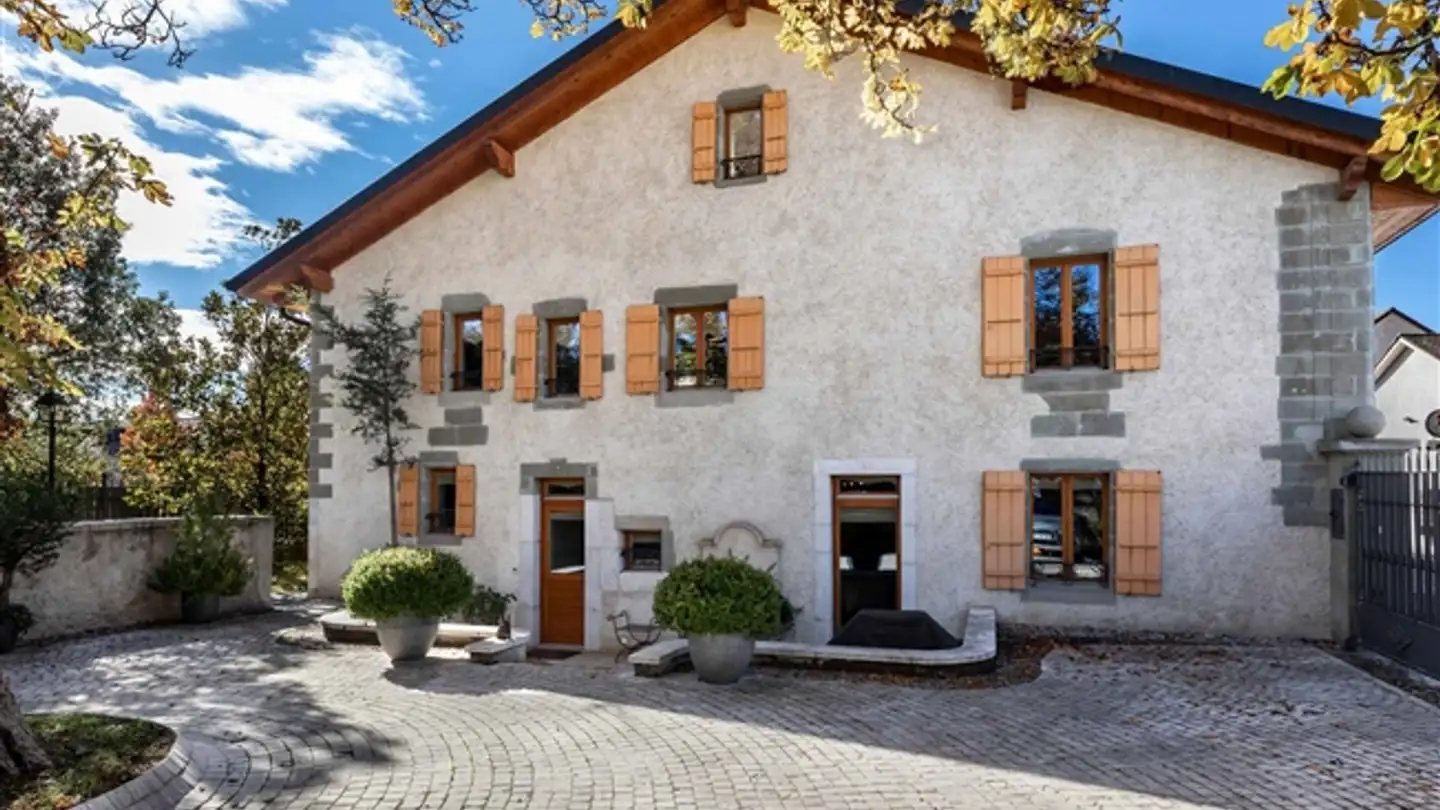 Villa for sale - 1284 Chancy