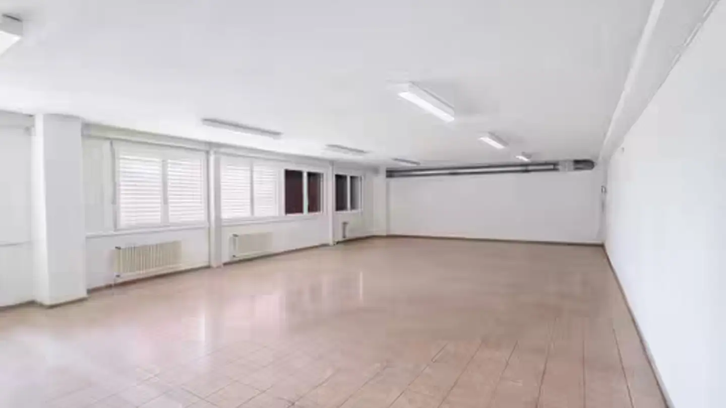 Mischgenutztes Gebäude mieten - 6850 Mendrisio