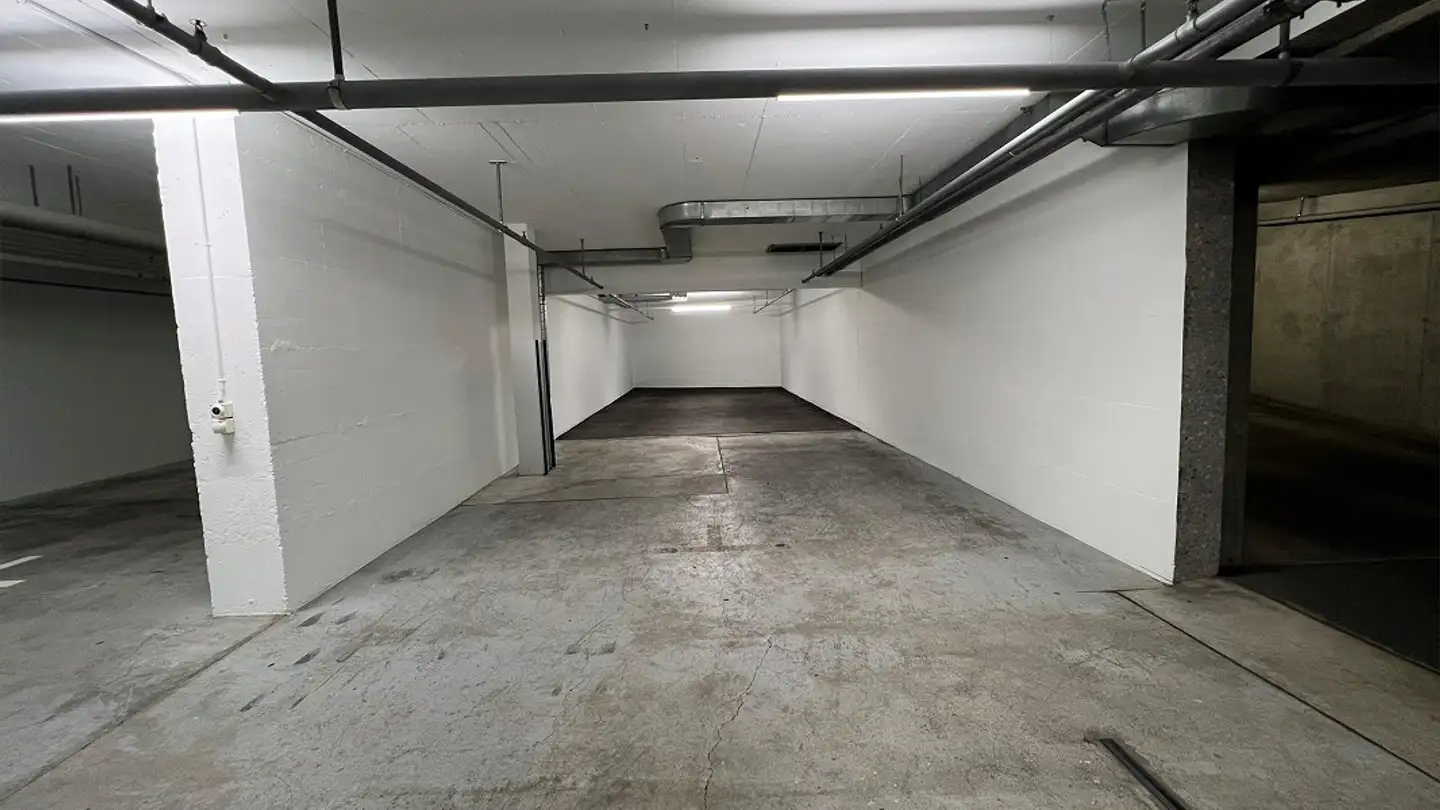 Underground parking space for rent - 7000 Chur