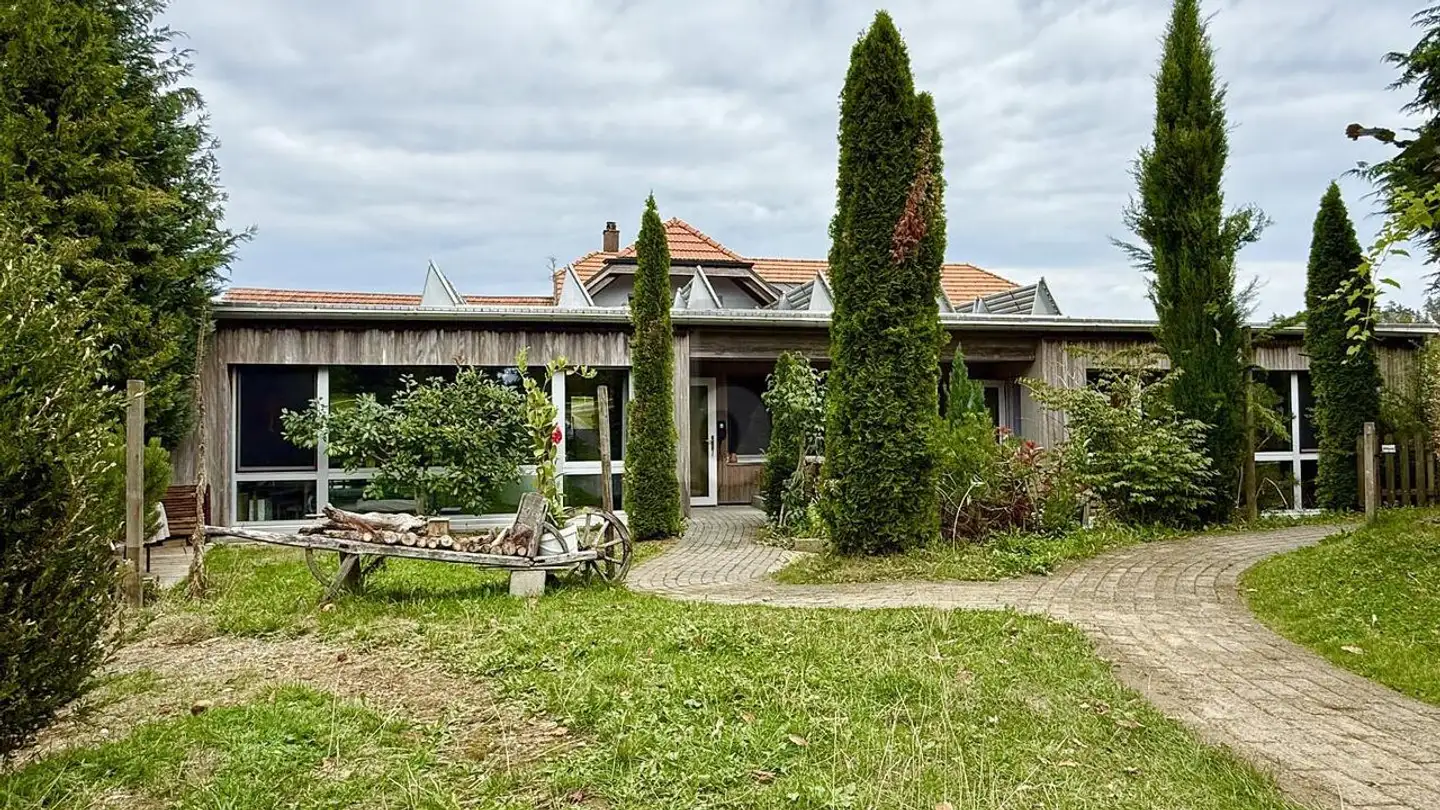 Stepped apartment for sale - 3046 Wahlendorf