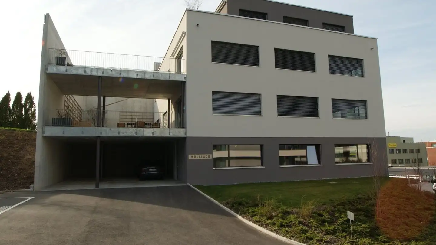 Garage double à louer - Mülibach 4, 8852 Altendorf