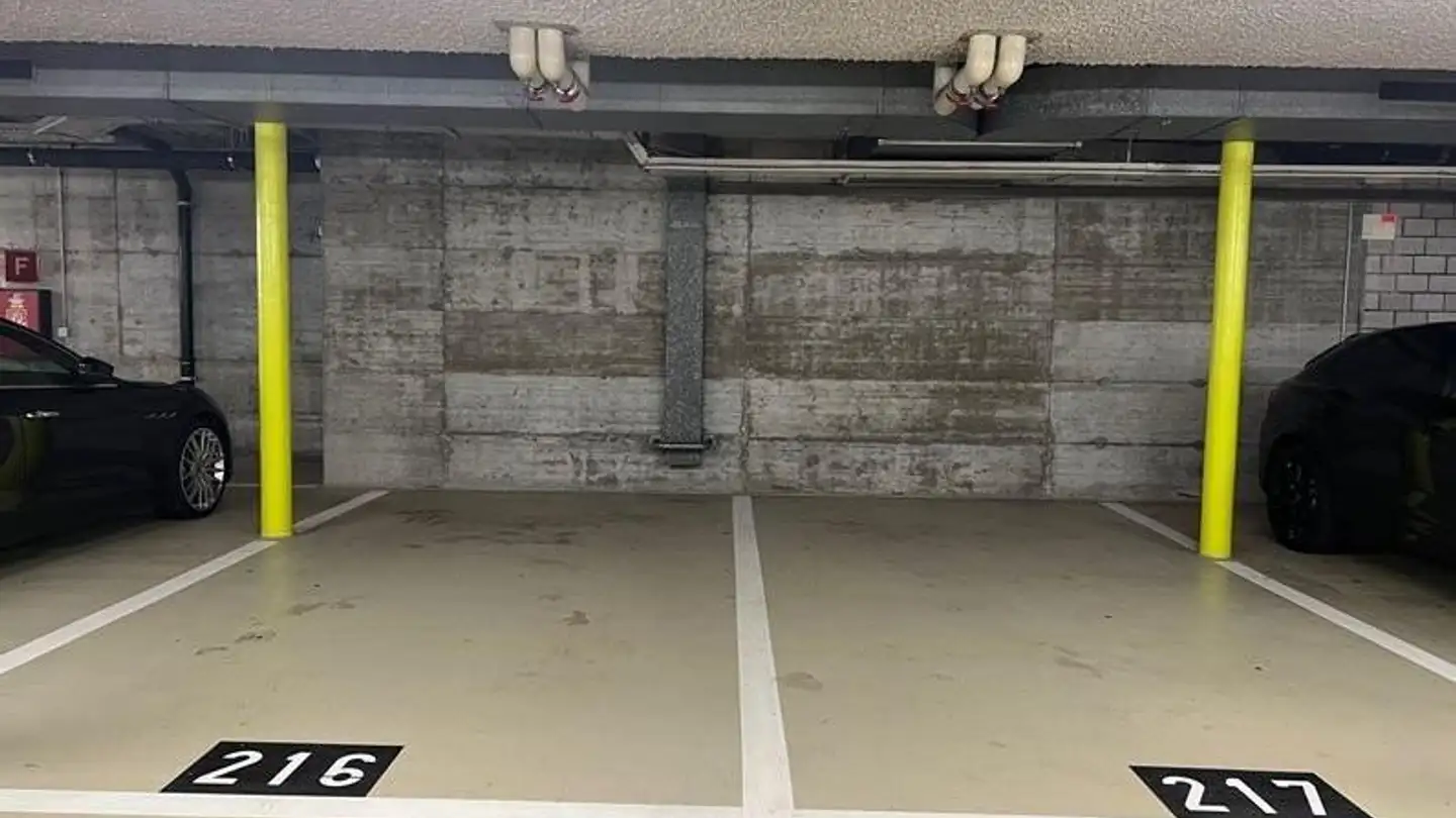 Tiefgaragenstellplatz mieten - Schaffhauserstrasse 366, 8050 Zürich - Foto 3