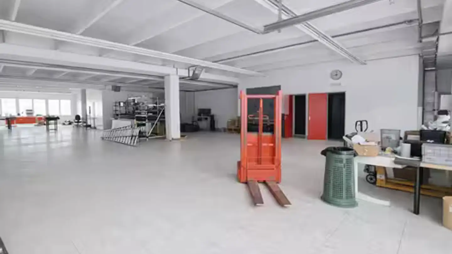 Mixed-use building for rent - Via Pra Mag, 6850 Mendrisio