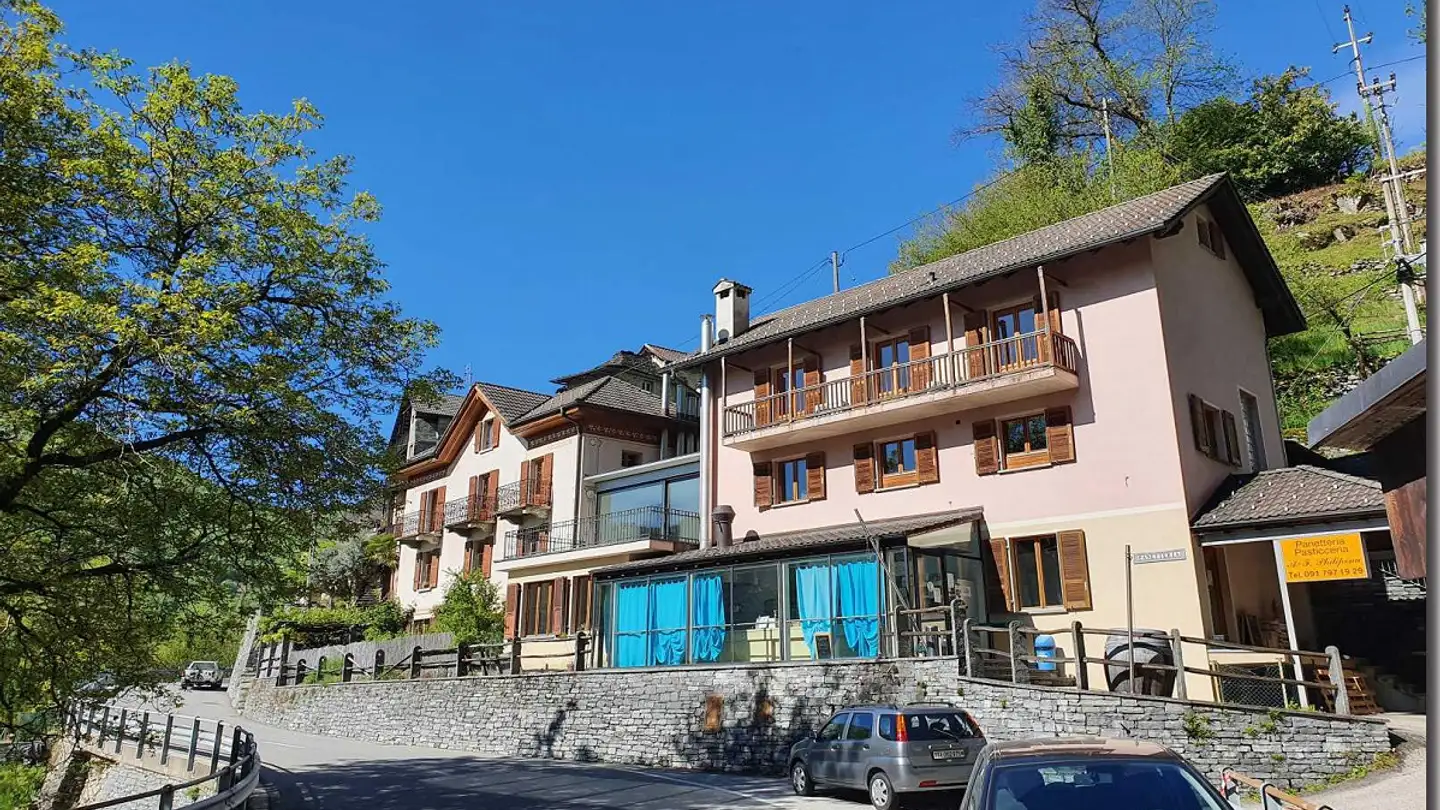 Semi-detached house for sale - Via Cantonale, 6661 Auressio