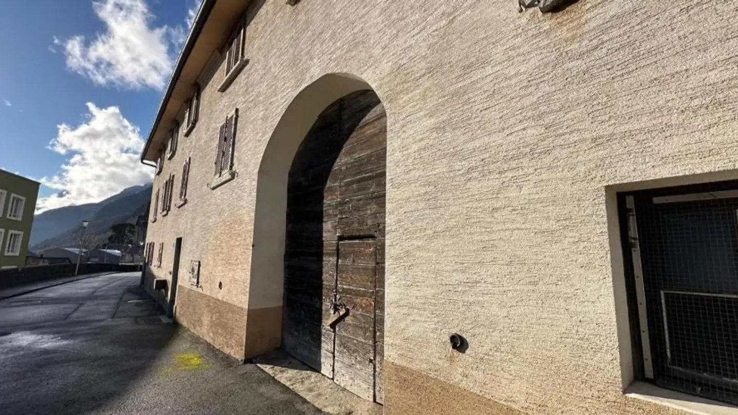 Mixed-use building for sale - Rue du Riond 5, 1896 Vouvry