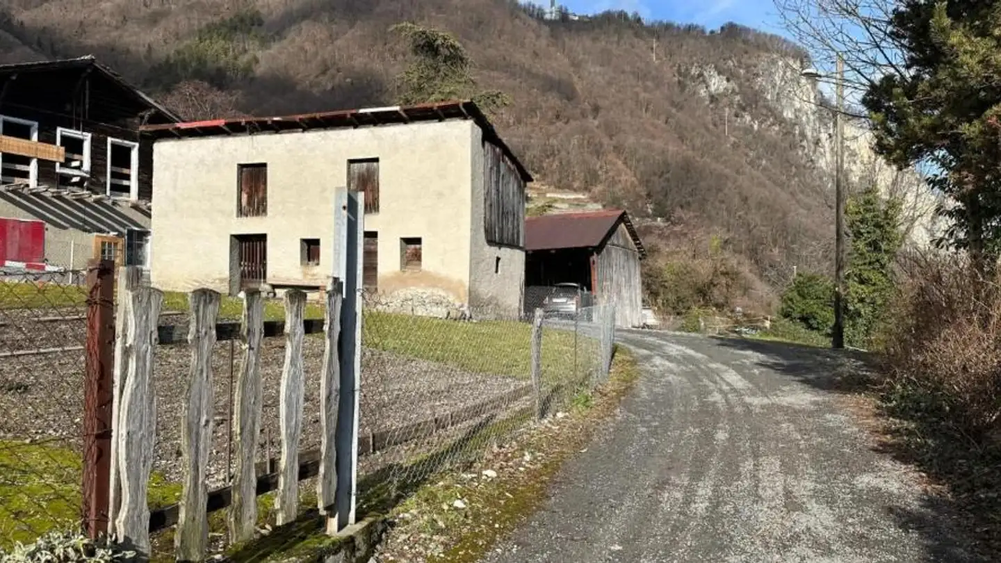 Mixed-use building for sale - Rue du Riond 5, 1896 Vouvry - Photo 2