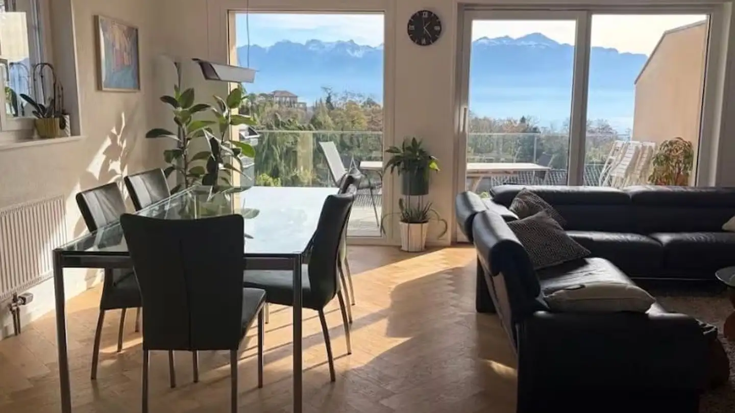 Casa bifamiliare in affitto - 1093 La Conversion