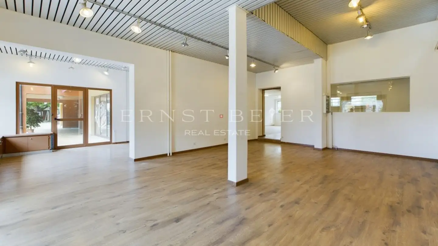 Commercial for sale - 1196 Gland