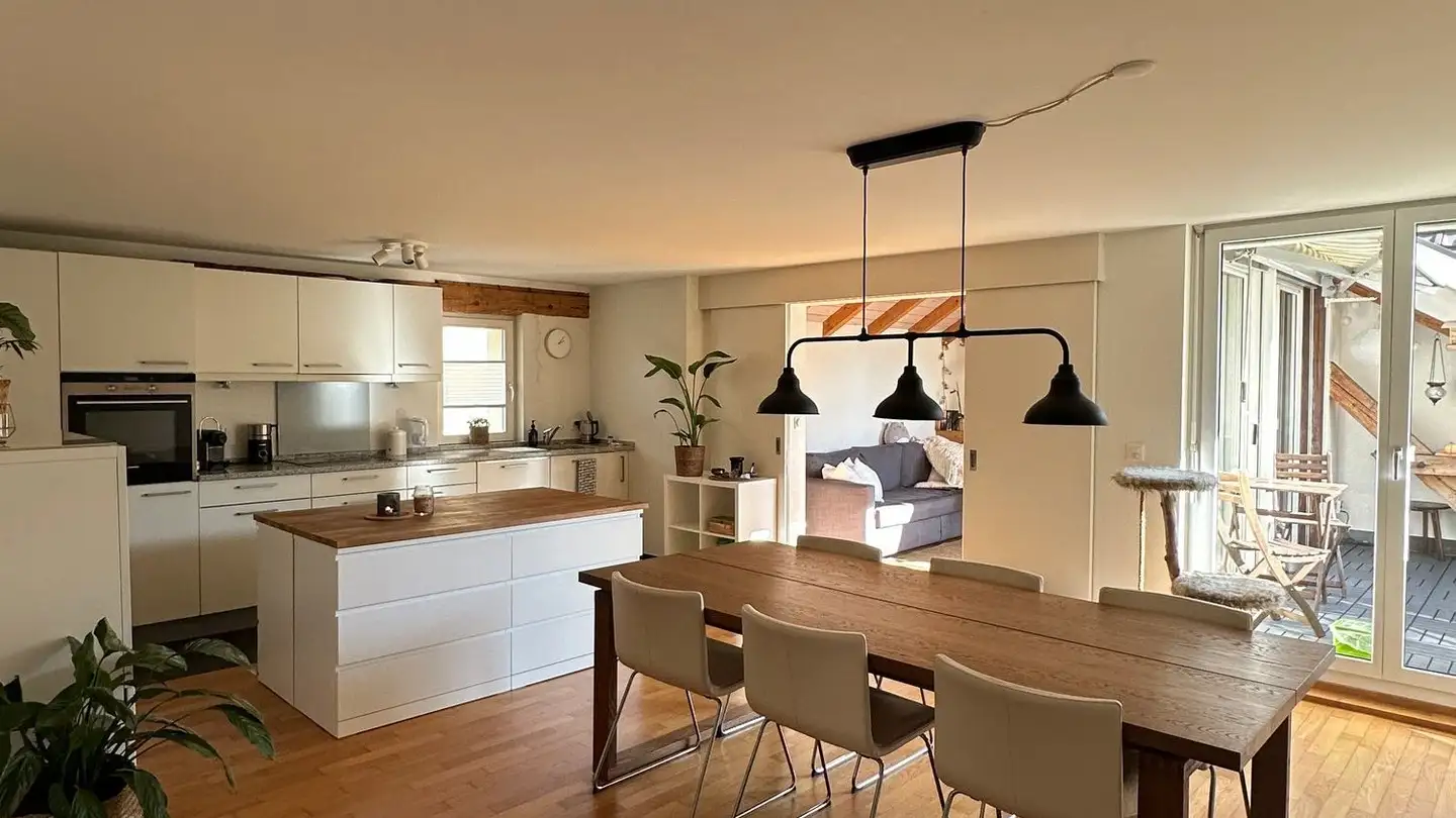 Appartement à louer - 8181 Höri