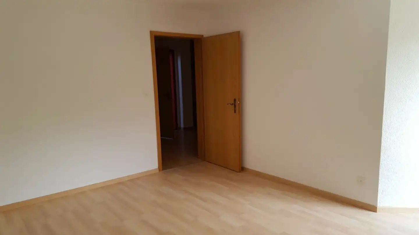 Wohnung mieten - Neugutstrasse 3, 8888 Heiligkreuz (Mels) - Foto 2