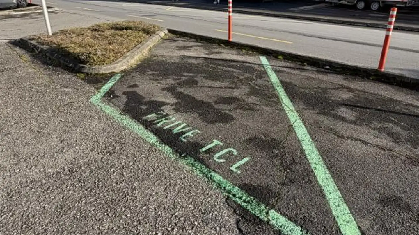 Parkplatz im Freien mieten - Chemin Du Saux 13, 1131 Tolochenaz