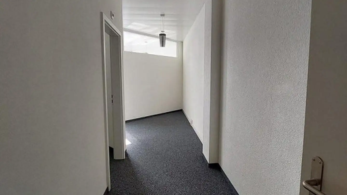 Office space for rent - Bahnhofstrasse 5, 4950 Huttwil - Photo 2
