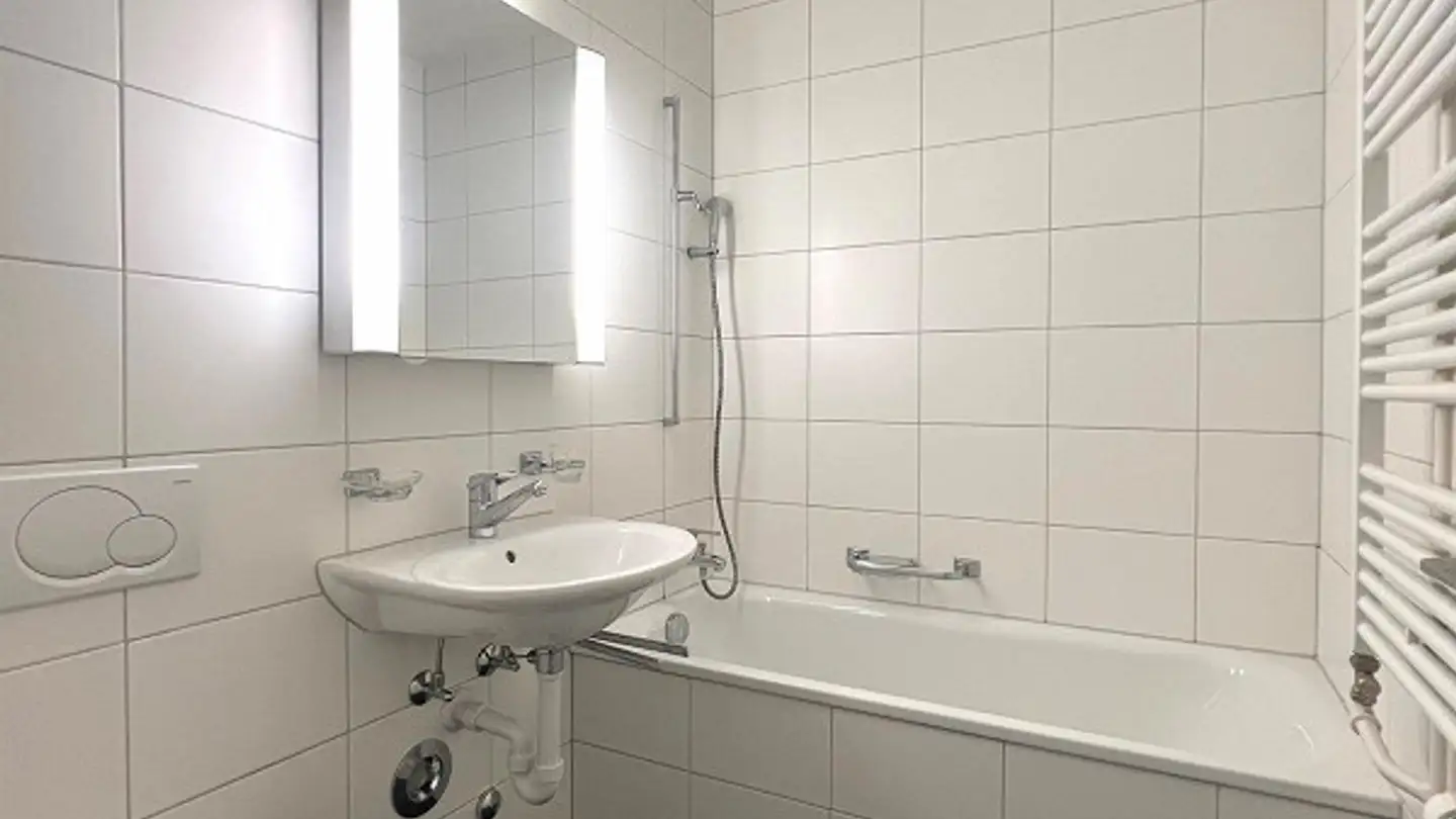 Wohnung mieten - Finsterrütistrasse 17a, 8134 Adliswil - Foto 3